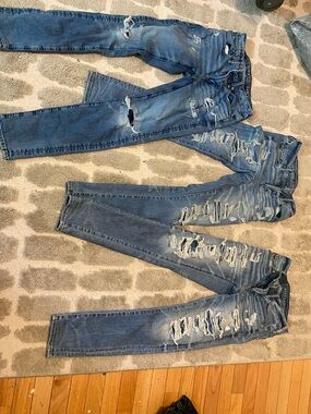 American Eagle Outfitters Distressed Blue Ripped Jeans